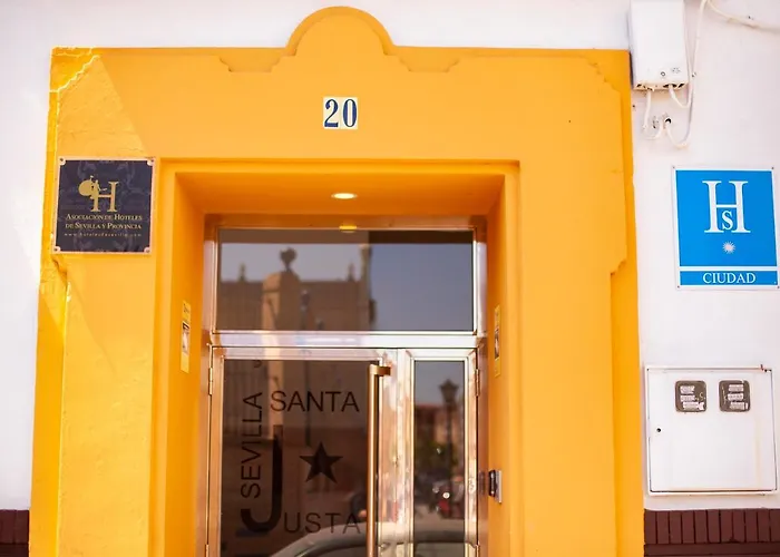Hostal Sevilla Santa Justa - Adults Only